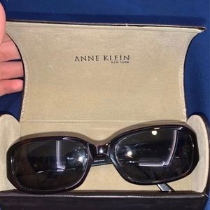 Brand new Women’s Anne Klein sun glasses New York. Come with case.